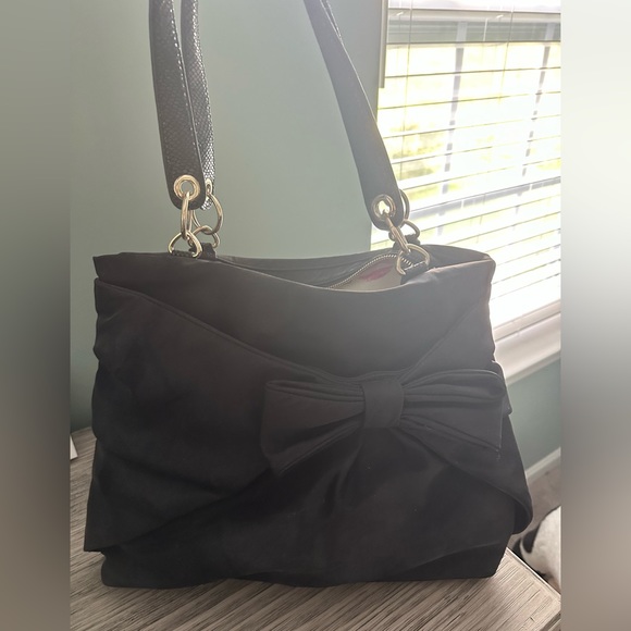Kate Spade purse - Picture 1 of 3